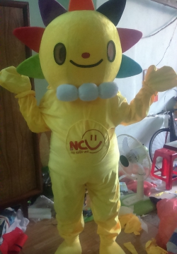 Mascot  linh vật hoa mặt trời.
